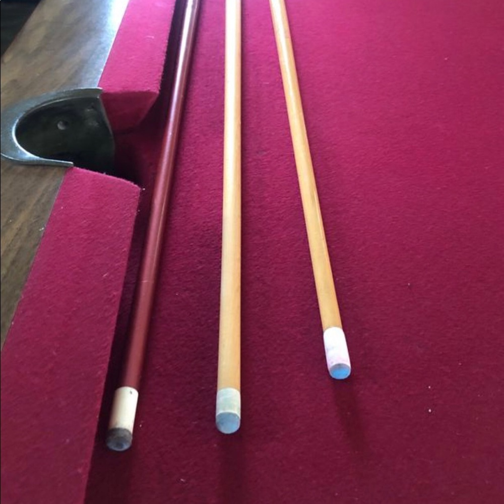 Pool table - Picture 6 of 7